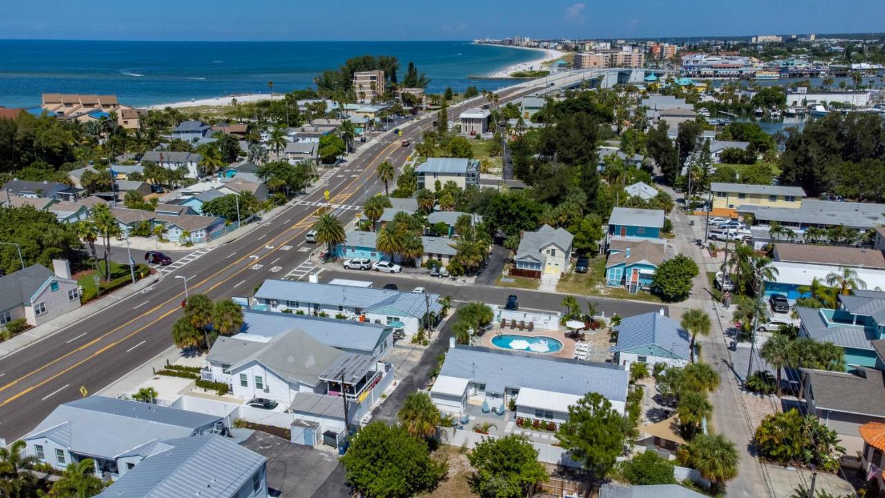 The Bungalows Treasure Island Esterno foto